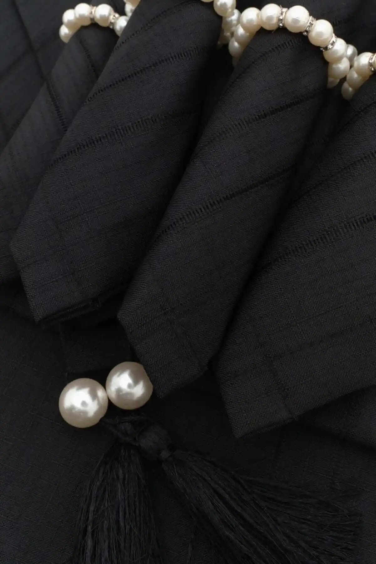 Anna Karina Siyah 26 Parça Yemek Takımı Modern ve Şık Tasarımıyla Mutfaklarınızı Güzelleştirir