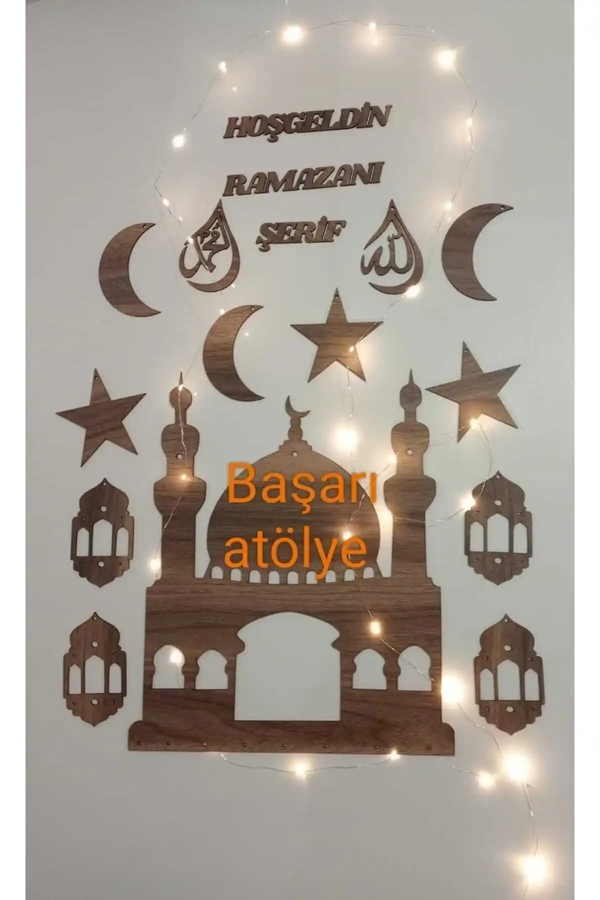 Başarı Atölye'nin Ahşap Işıklı Ramazan Süsü ile Geleneksel Atmosferi Evinize Taşıyın