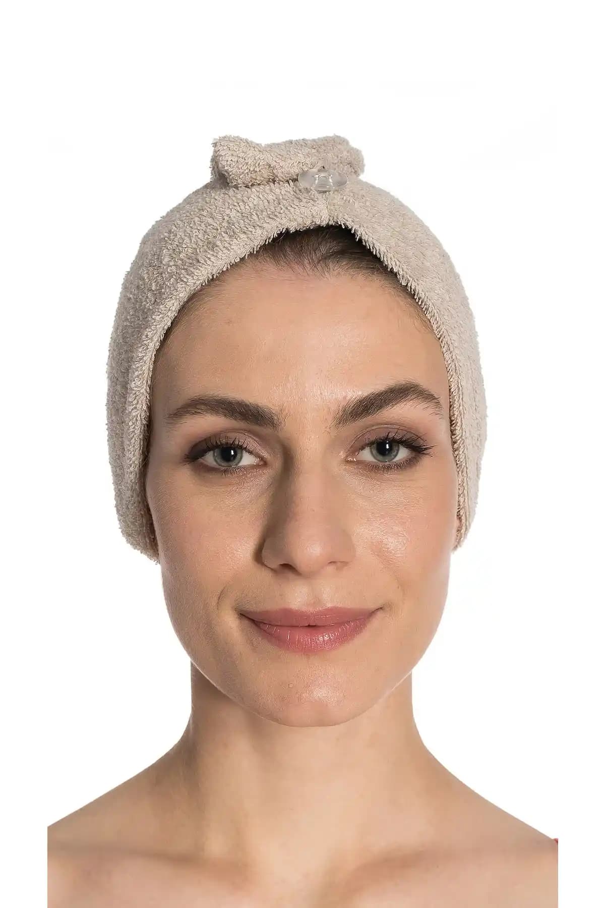 Eumenia Marka Bej Renk Pamuklu Saç Kurutma Bonesi Yüksek Kalite ve Fonksiyonellik