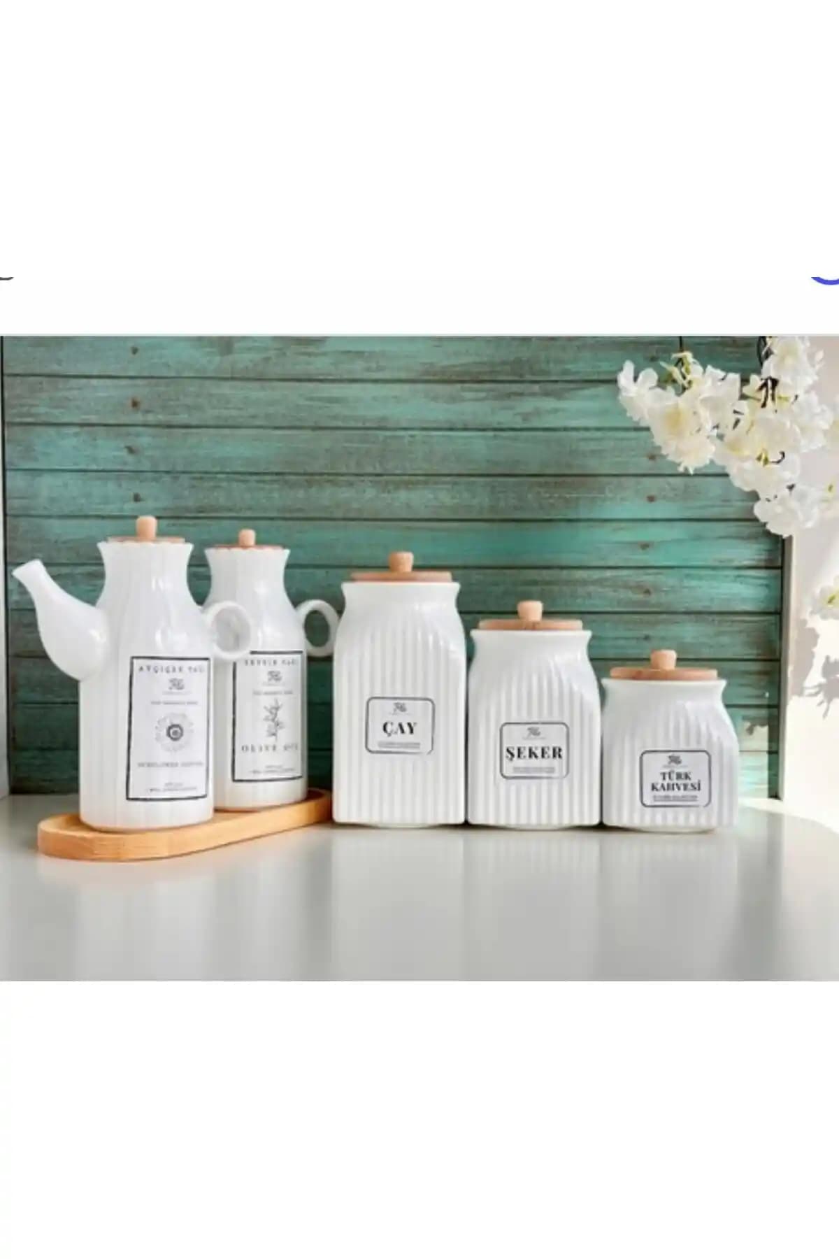 Kitchen Pembelia 6 Parça Bambu Standlı Porselen Seti ile Mutfak Dekorasyonunuza Zarif Dokunuş