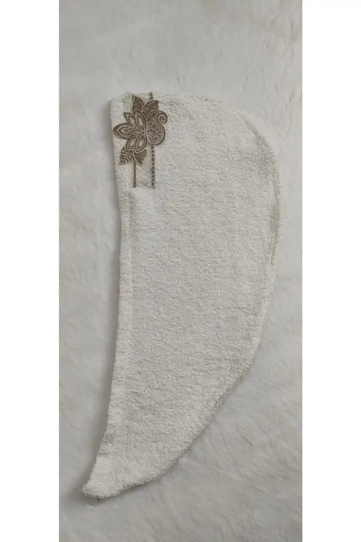 Zümal Dantelli Bone Havlu Modern ve Şık Tasarımıyla Banyolarınıza Yenilik Katar