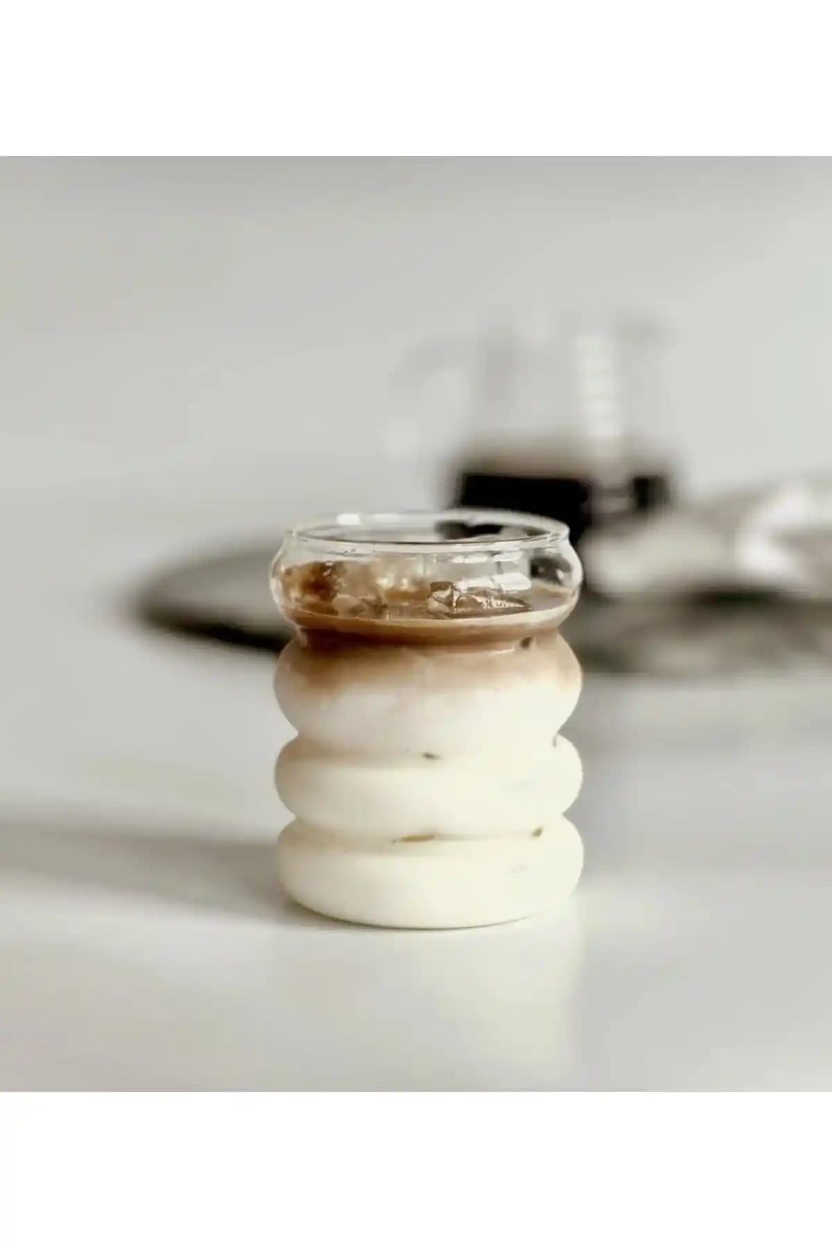 KÜÇÜK EW Isıya Dayanıklı Borosilikat Cam Şerit Şeklinde Bardak - Modern ve Fonksiyonel Tasarım