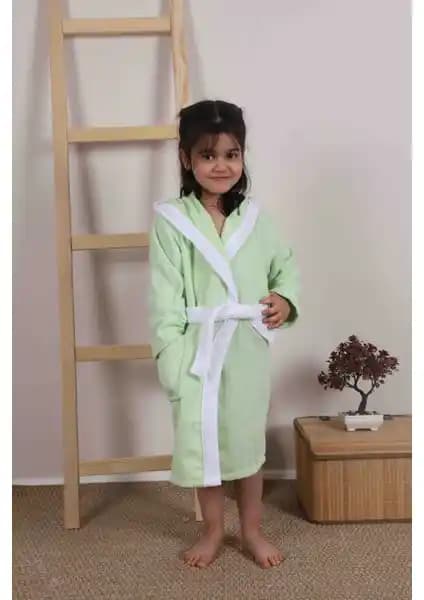 Lavin ve Oyalı Textile Kapüşonlu Çocuk Bornozları: Özellik ve Performans Karşılaştırması