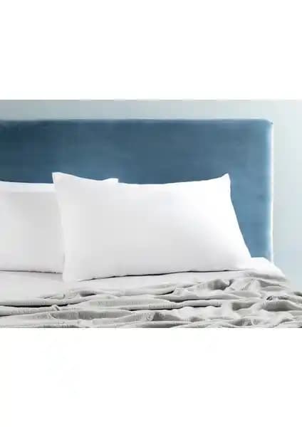 Madame Coco Ciel Saten 2'li Yastık Kılıfı: Şıklık ve Konforu Bir Arada Sunan Beyaz Pamuk Saten Set