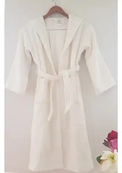 My Sweet Baby Kadife Çocuk Bornozu: Konfor ve Şıklığı Bir Arada Sunan Seçenek