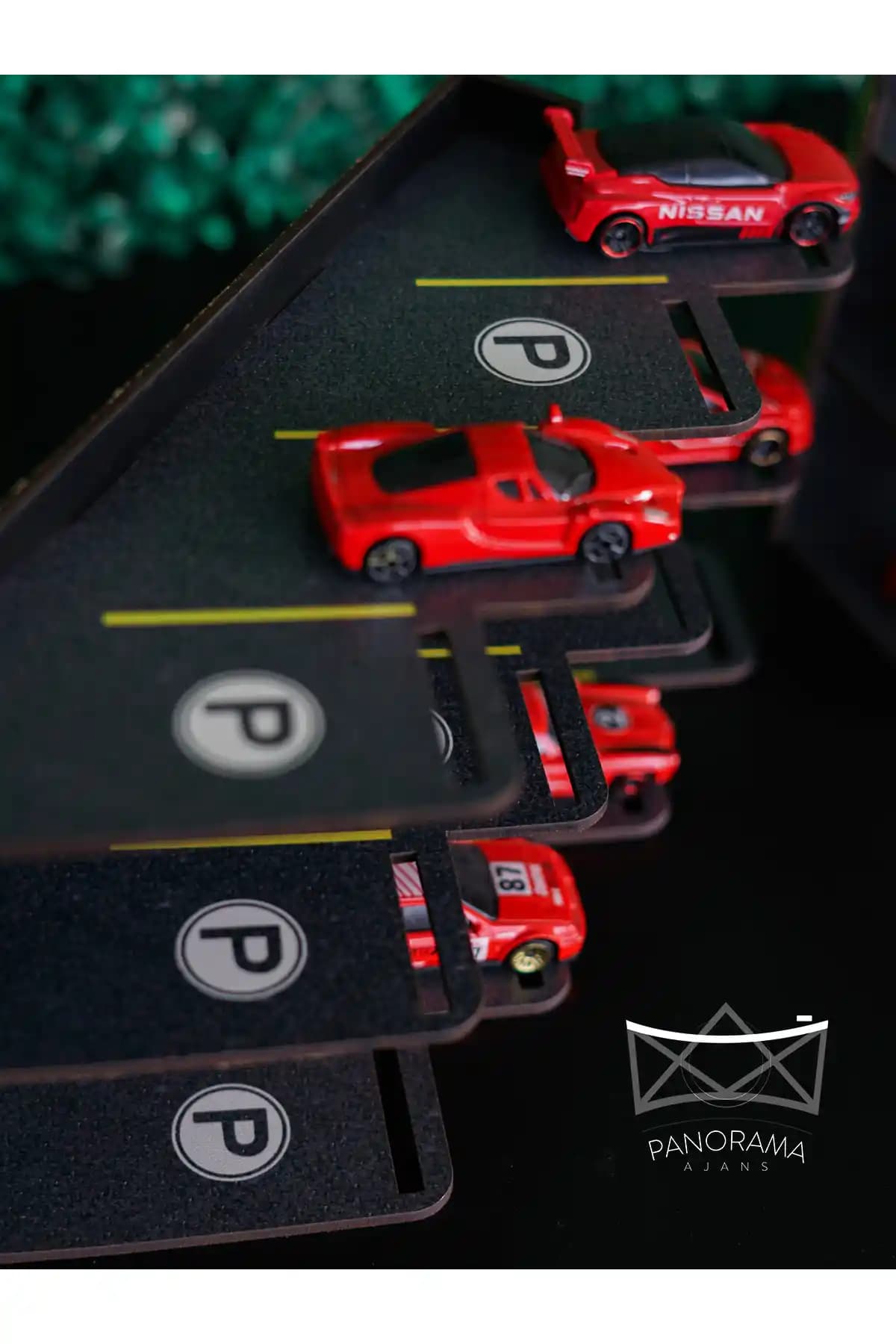 Panorama Ajans 1/64 Ölçekli Model Araba Masaüstü Raf Garaj Otopark Tasarımı ve Özellikleri