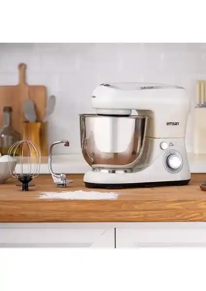 Emsan Bella Gusto Stand Mikser ile Mutfakta Yüksek Performans ve Şıklık
