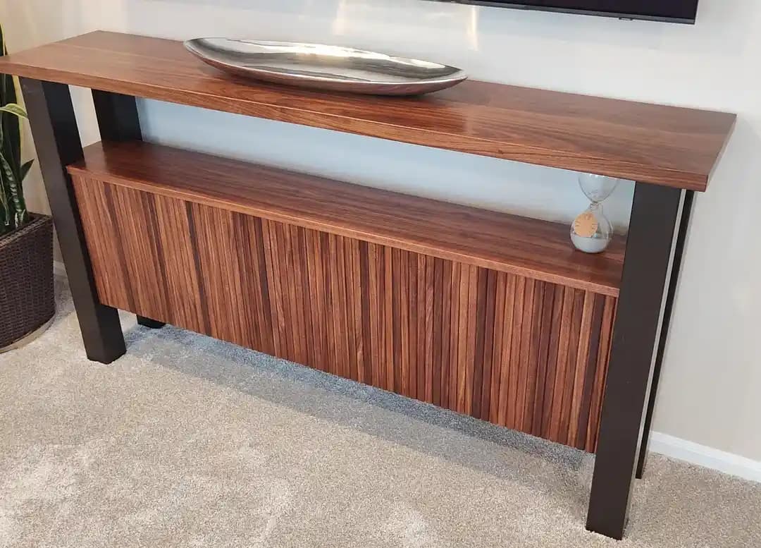 Ahşap Masa Yapımında Malzeme Seçimi, Teknikler ve Yüzey Bitirme Süreçleri