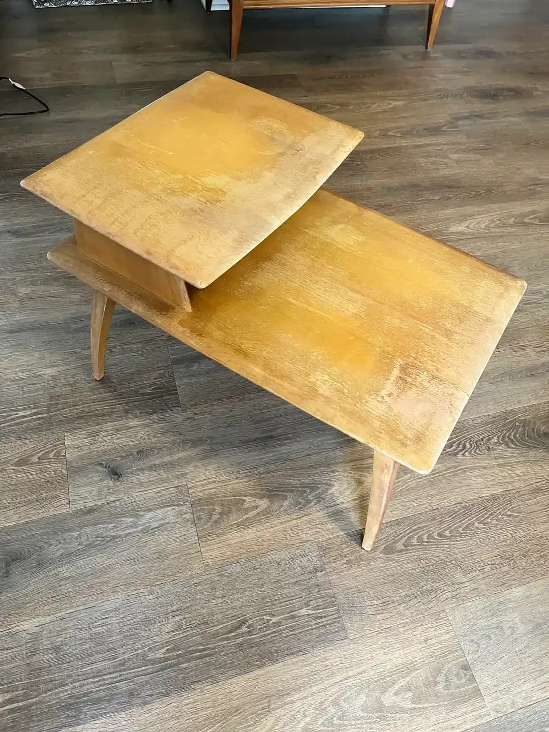 Ahşap Yan Sehpa Restorasyonunda Doğru Teknikler ve Malzeme Seçimi