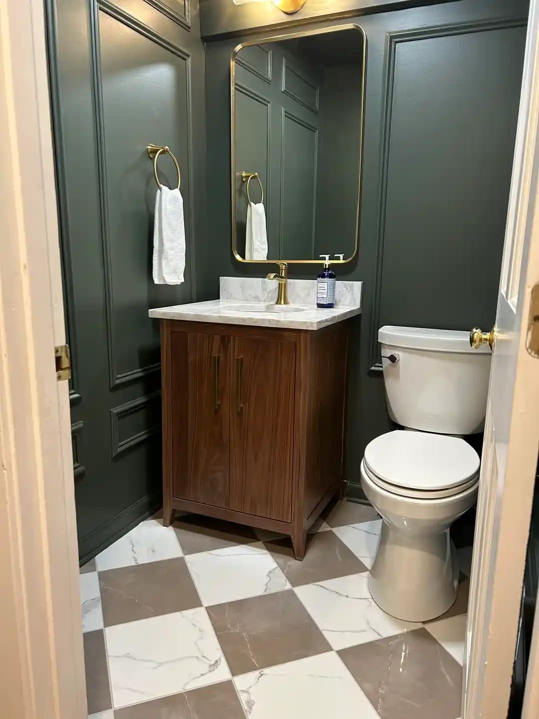 Artan Ceviz Ahşaplarla Lavabo Dolabı Yapımı ve Banyo Yenileme Teknikleri