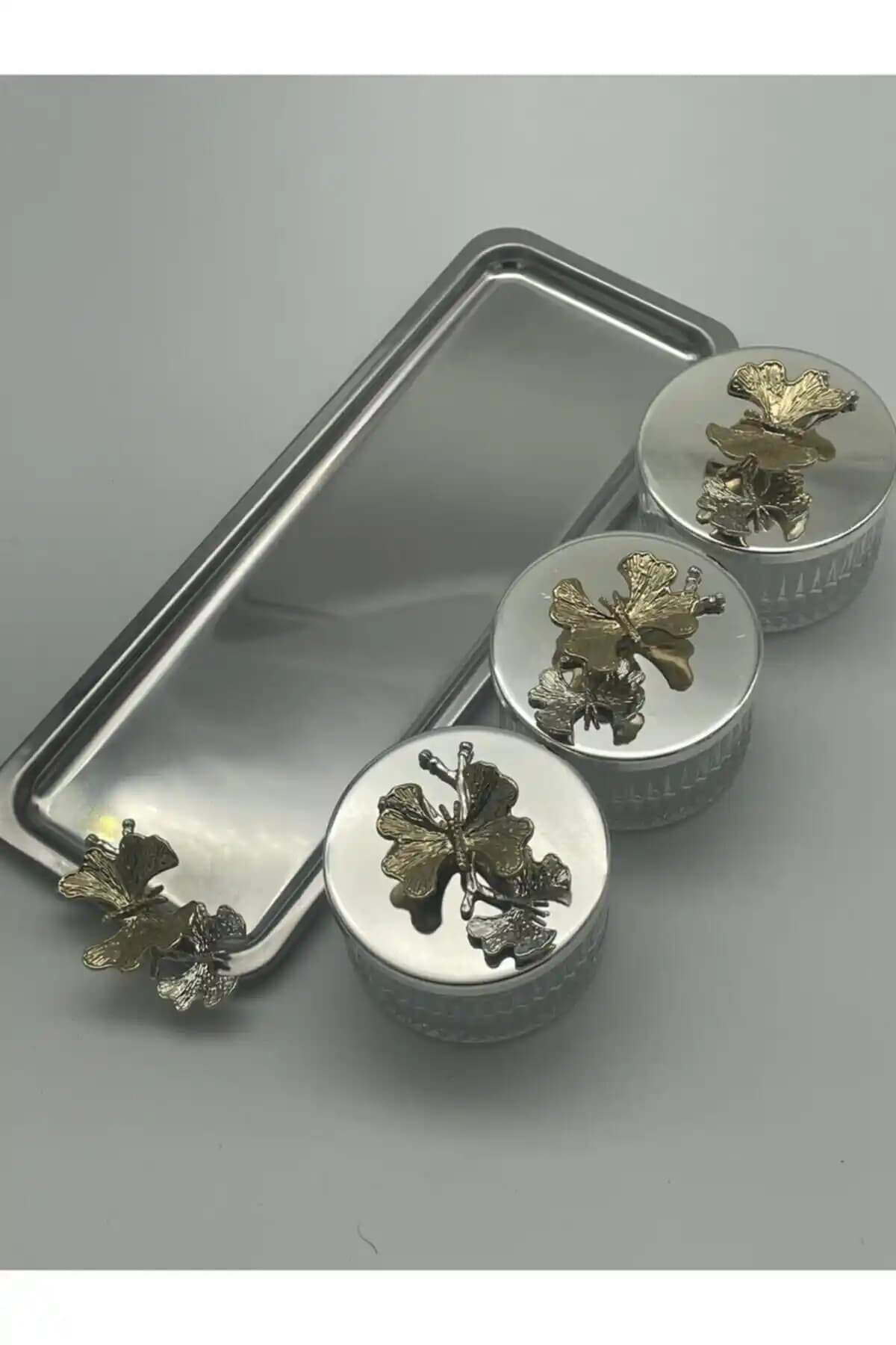 Fiyakalı Ürünler Atölyesi Gümüş Baton Tepsili Kapaklı 3'lü Elysia Cam Kase Seti