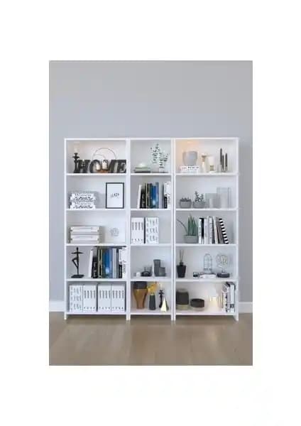 İki Popüler Kitaplık Ürünü Karşılaştırması: Malzeme, Tasarım ve Kullanım Özellikleri