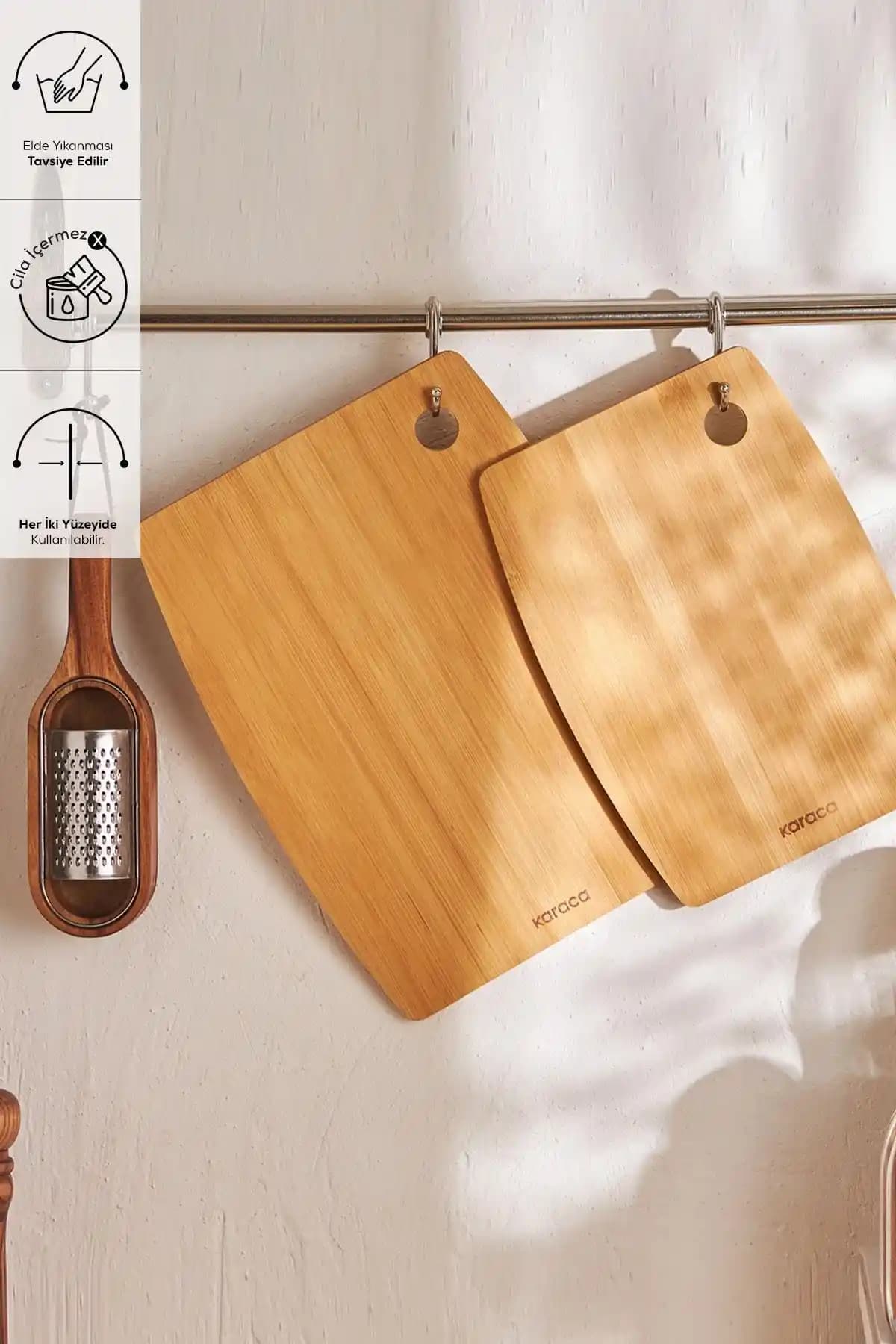 Karaca Bade 2'li Kesme Tahtası: Doğal Malzeme ve Estetik Tasarım ile Mutfakta Fonksiyonellik
