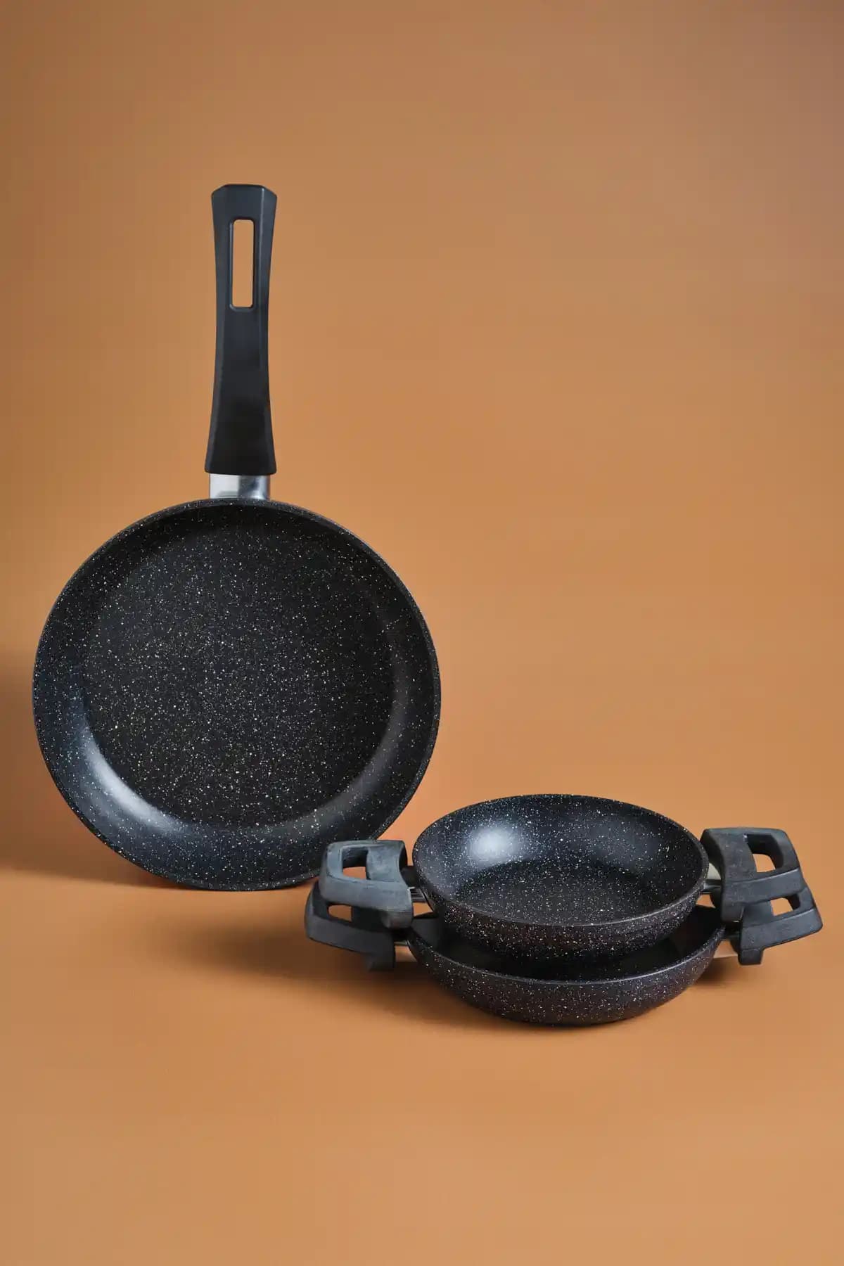 Karaca Bio Granit Dide 3'lü Tava Sahan Seti: Dayanıklı ve Şık Mutfak Aksesuarları