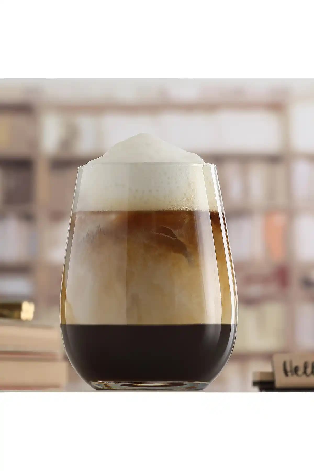 LAV Gaia Cam Kırmızı Şarap Kadehi: Estetik ve Fonksiyonellik Sunan Şık İçki Aksesuarı