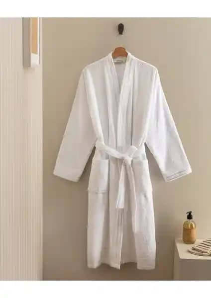 Madame Coco Maynor Kimono Bornoz İncelemesi: Hafif ve Doğal Pamuk Tasarımıyla Kullanım Avantajları