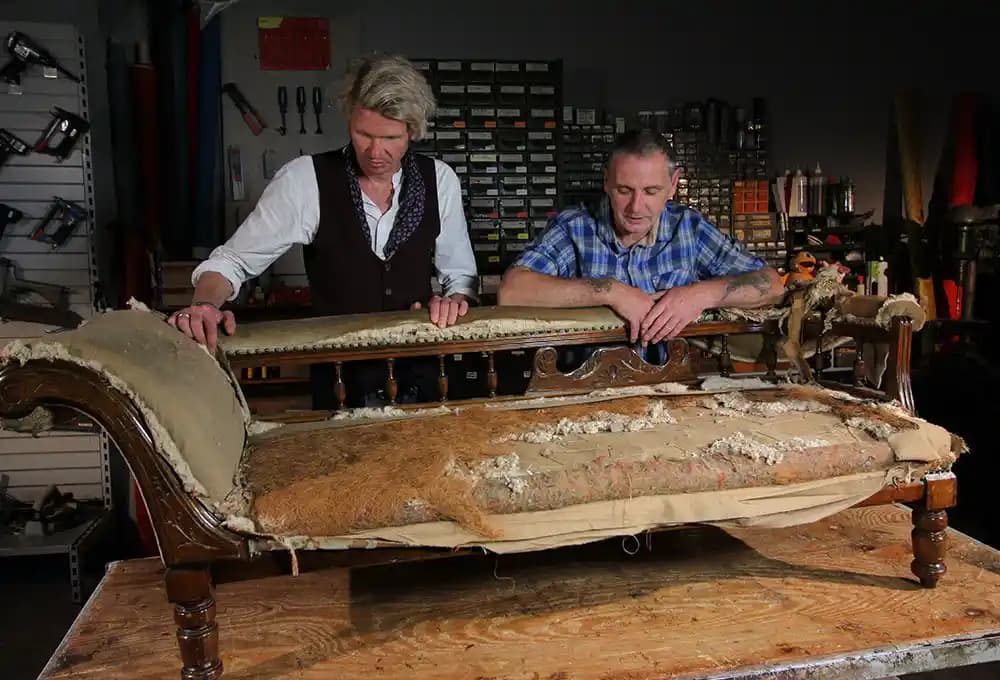 Mobilya Restorasyonunda Yeni Başlayanlar İçin Temel Bilgiler ve Uygun Araç Seçimi