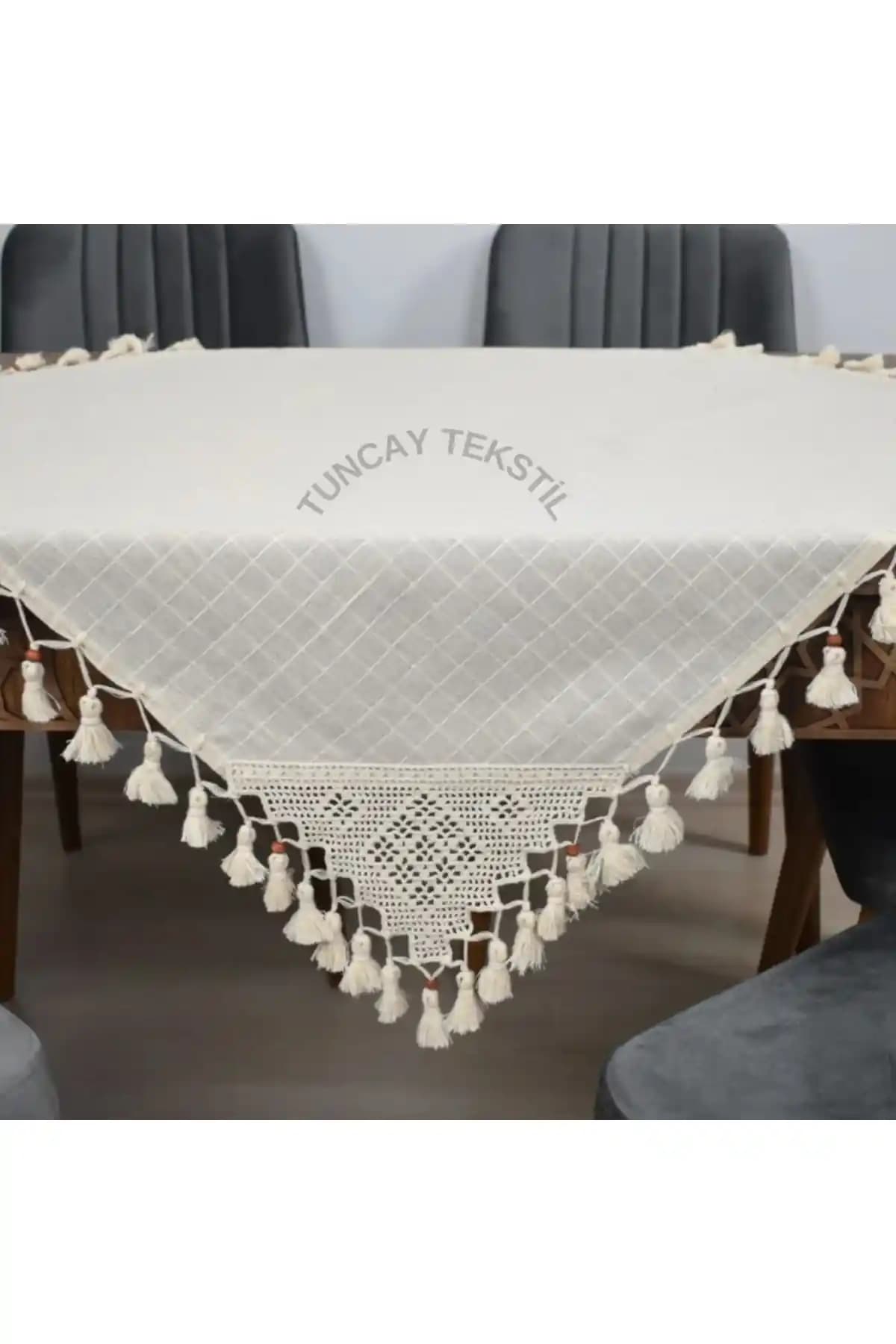 Tuncay Tekstil El Dantelli Kare Masa Örtüsü Estetik ve Dayanıklı Tasarım Özellikleri