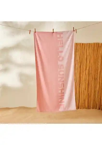 Bella Maison ve D'S Damat Plaj Havluları Karşılaştırması: Malzeme, Tasarım ve Kullanıcı Yorumları