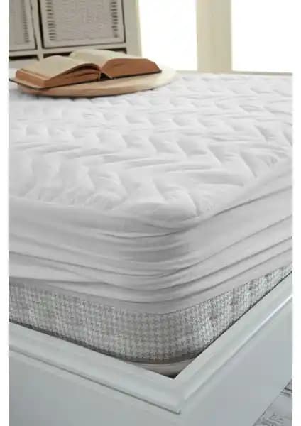 Decovilla ve Formeya Tek Kişilik Su Geçirmez Yatak Koruyucu Alez Karşılaştırması