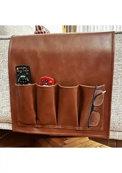 Koltuk Kenarı Düzenleyicileri Karşılaştırması: Jeggly Deri Kumandalık ve Yaman Dekoratif Sehpa