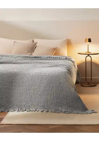 Madame Coco Mulette ve Stephane Çift Kişilik Yatak Örtüsü Karşılaştırması ve Özellikleri