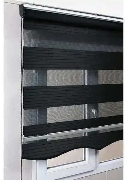 Perde Seçiminde Dikkat Edilmesi Gerekenler: Siyah ve Kum Beji Zebra Stor Perdeler