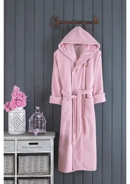 Varol Biyeli Bambu Bornoz Karşılaştırması: Kapşonlu ve Şal Yaka Modelleri Analizi