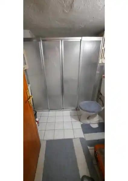 Giray Duşakabin: Modern ve Dayanıklı Dikdörtgen Tasarım ile Banyo Şıklığını Artırır