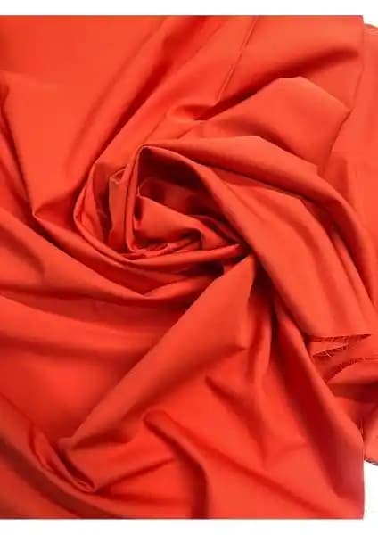 Vivola Moda Likralı Gabardin Kumaşı: Şıklık ve Konforun Bir Arada Olduğu Modern Tekstil Seçeneği