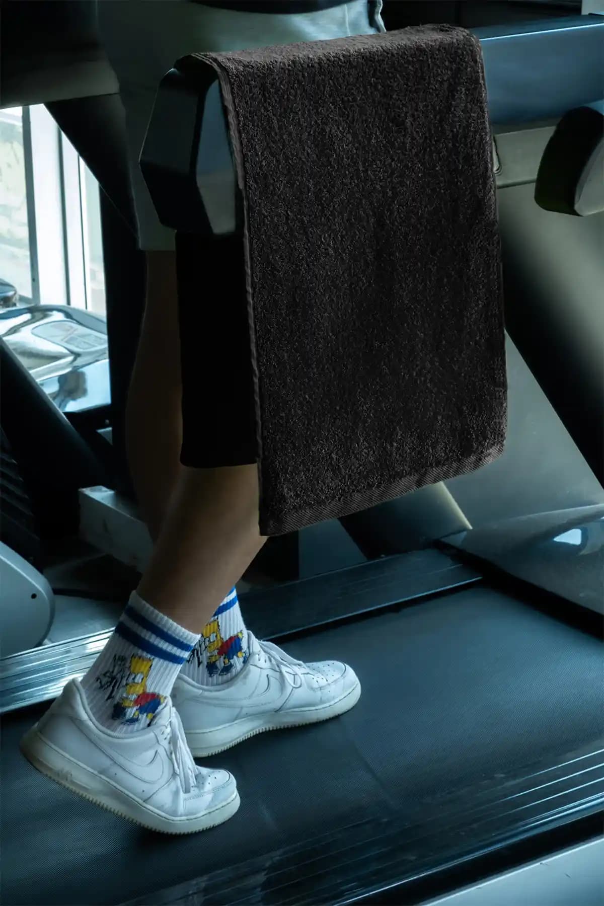 Bursa Havlu Spor Havlusu Siyah Renkli Şık ve Dayanıklı 30x90 cm Spor Aksesuarı