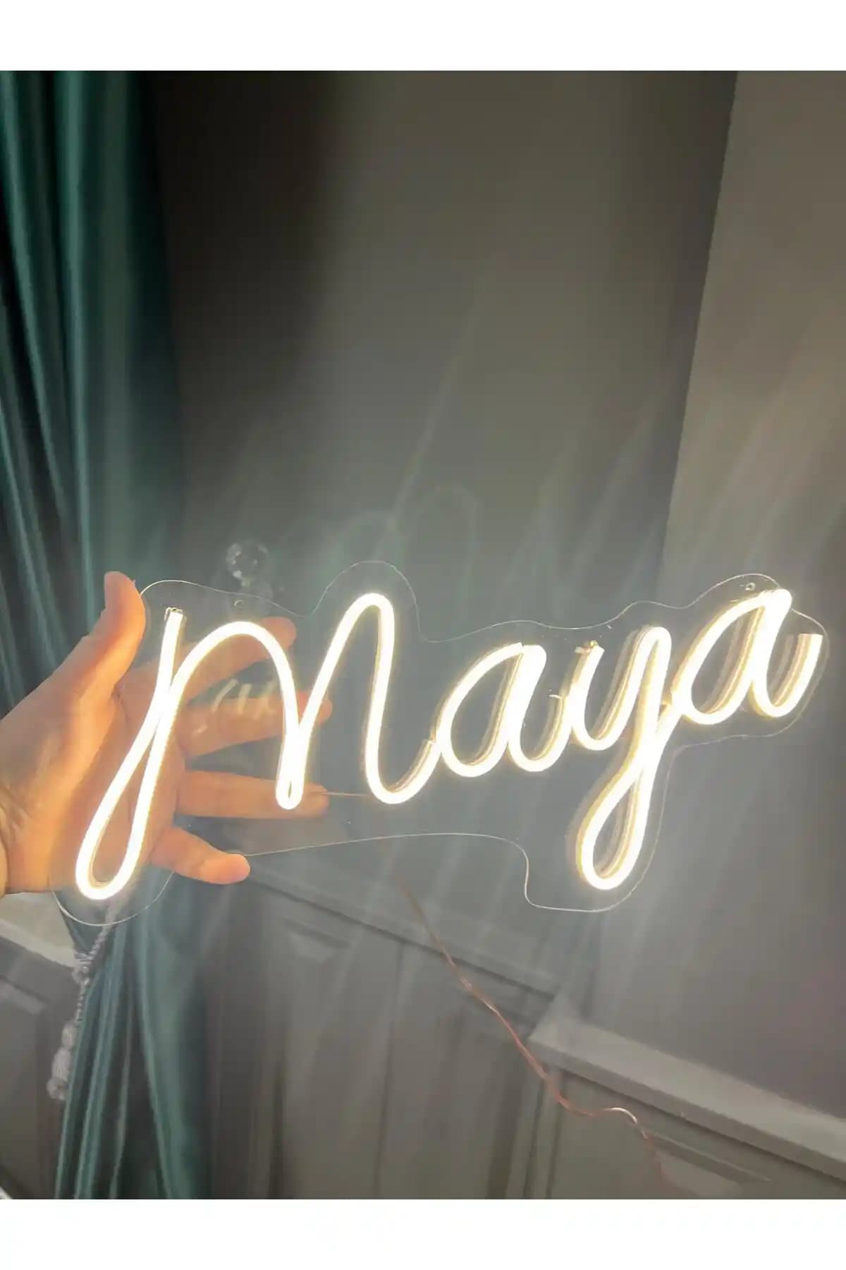 DECCOR EVİM Neon LED Yazı Dekoru Modern ve Şık Tasarımıyla Mekanlara Canlılık Katar