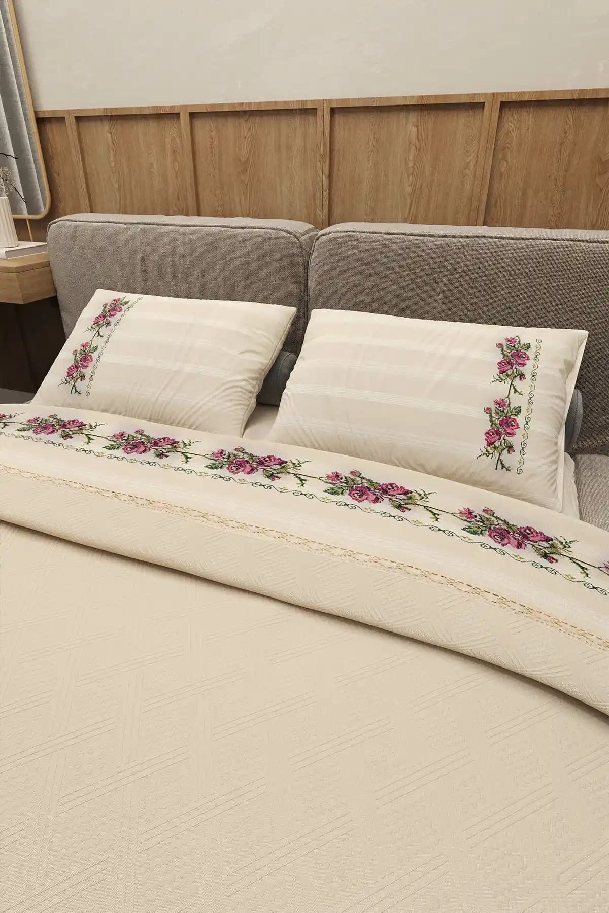 Durul Vintage Çift Kişilik Pike Takımı Şıklık ve Konfor Sunan Doğal Pamuklu Tasarım