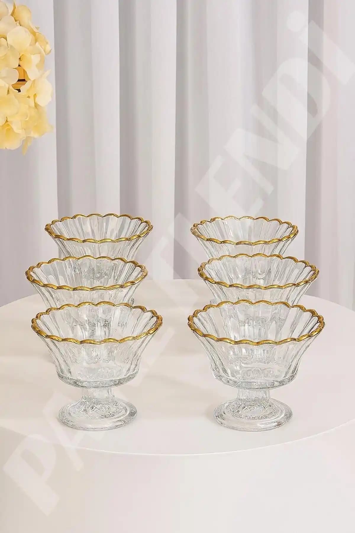 El yapımı Manolya Gold 6'lı ayaklı cam şekerlik seti zarif ve dayanıklı tasarım