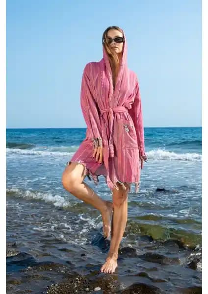 Ephemeris Ponpon Peştamal Bornoz: Günlük Kullanım İçin Şık ve Fonksiyonel Pamuklu Tasarım