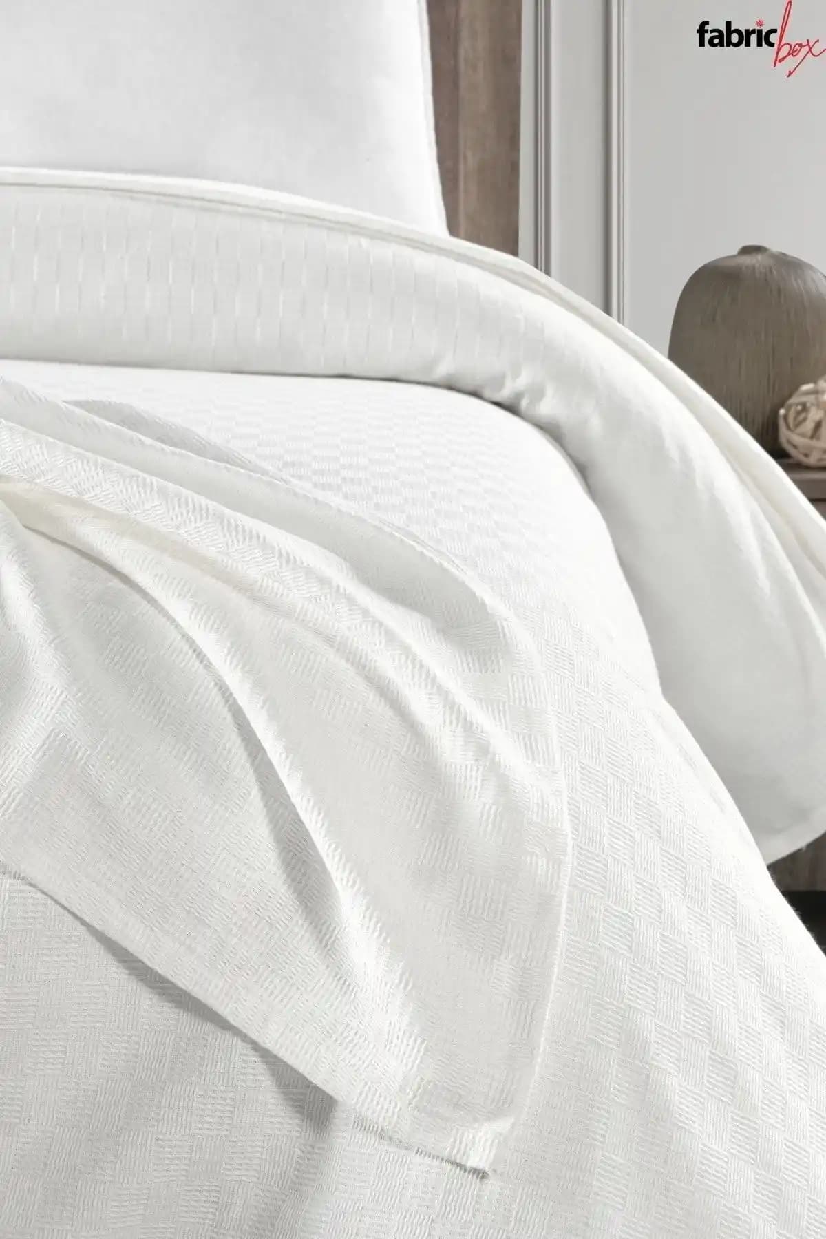Fabric Box Patara Otel Pikesi: Modern ve Şık Yatak Odası İçin Yüksek Kaliteli Çözüm