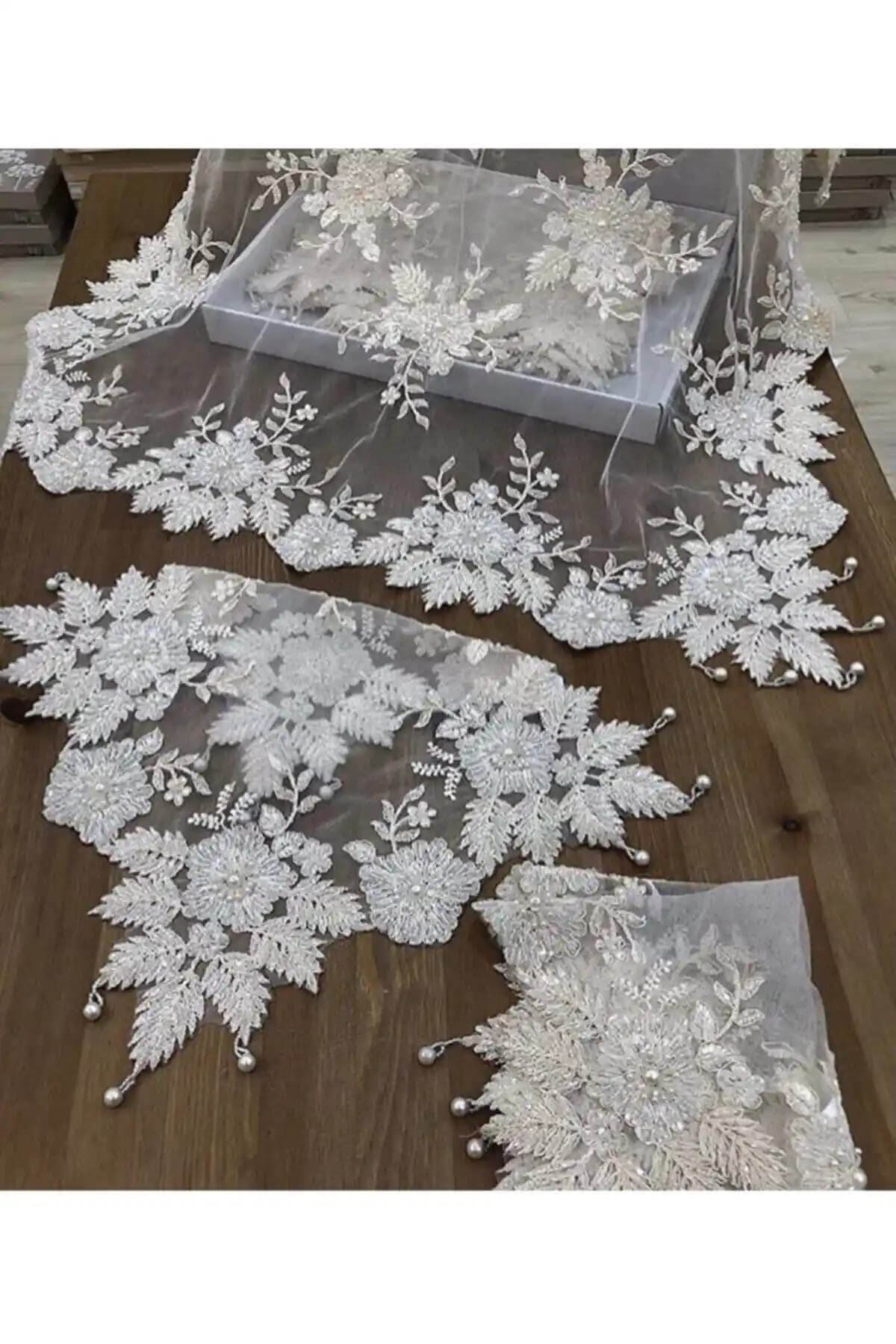 Firuze Krem Salon Takımı 16 Parça Geometrik Desenler ve Taş Detaylarıyla Modern Dekorasyon