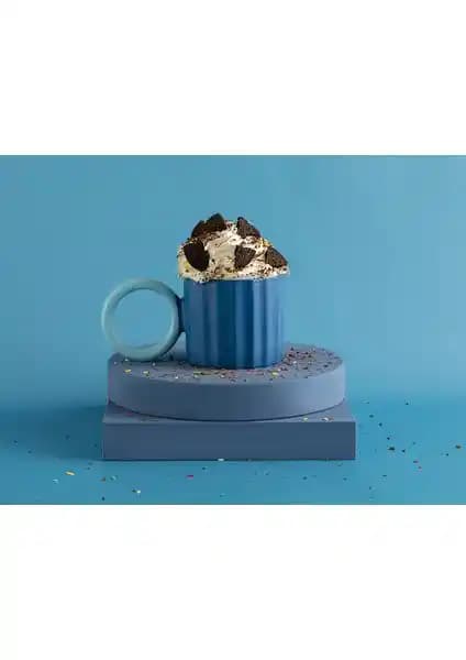 İngiliz Evi Angled Bone China Kupa: Estetik ve Dayanıklı Seramik Tasarım