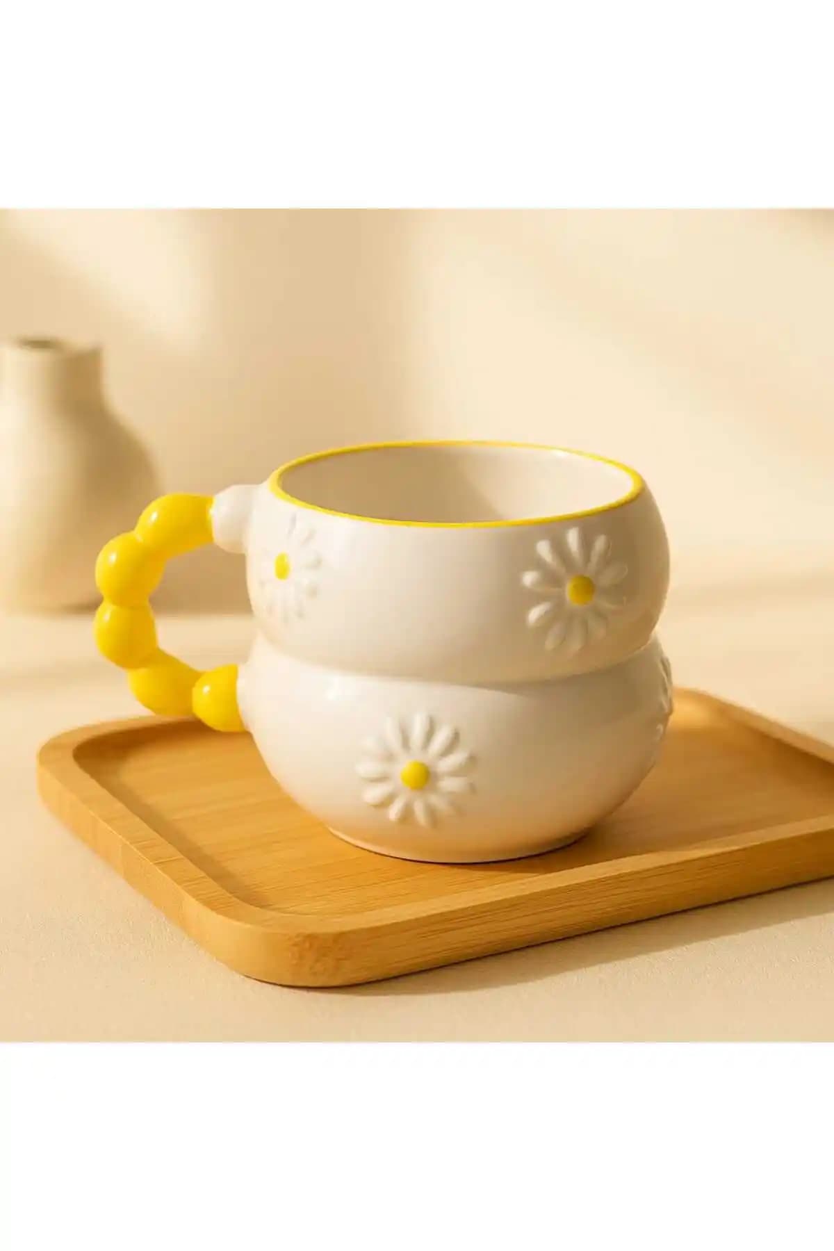İZart Boncuk Kulp Sarı Papatya Seramik Kupa: Estetik ve Fonksiyonellik Bir Arada