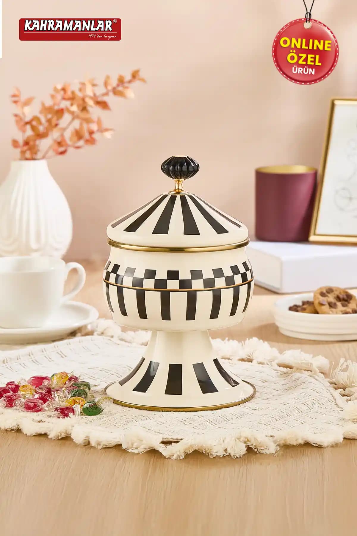 Kahramanlar Prime Cream Ayaklı Şekerlik: Estetik ve Fonksiyonellik Sunan Modern Tasarım