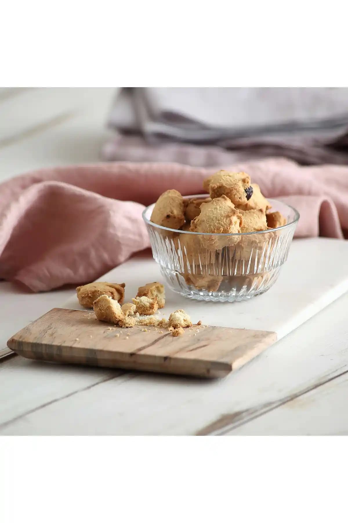 LAV Teo Cam Kahvaltı Kasesi 6'lı küçük boy seti şık ve dayanıklı tasarımıyla sofralarınıza modern dokunuş