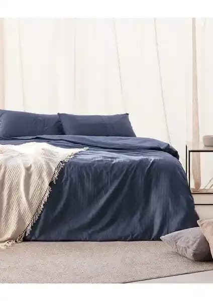 Madame Coco Adrien Çift Kişilik Çizgili Lacivert Nevresim Takımı Özellikleri ve Kullanım Rehberi