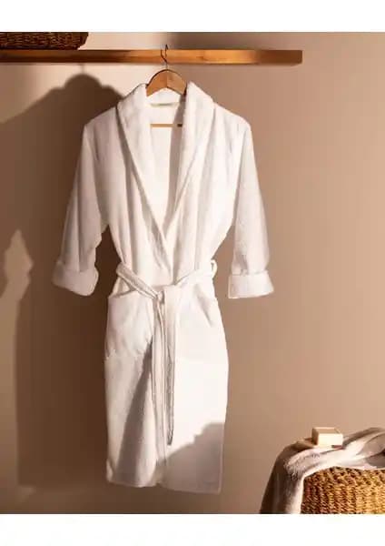 Madame Coco Belda Şalyaka Kadın Bornoz: Konfor ve Şıklık Sunan Yüksek Kaliteli Tasarım