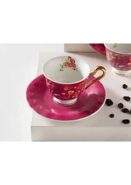 Miranda Bone China 4 Parça Kahve Fincan Takımı Şık ve Zarif Tasarımıyla Öne Çıkıyor