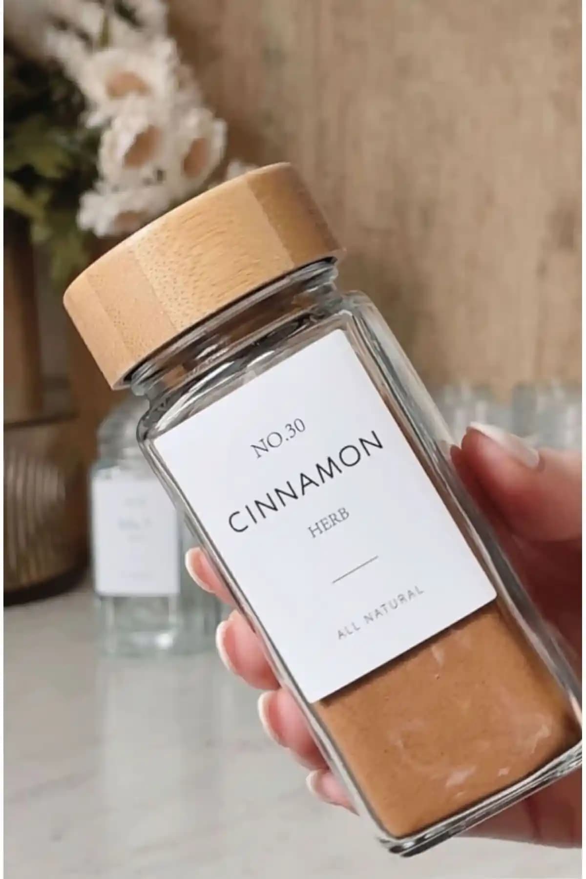 MODA OZY 12'li Bambu Kapaklı Cam Baharatlık Seti ile Mutfakta Şıklık ve Düzen Sağlayın