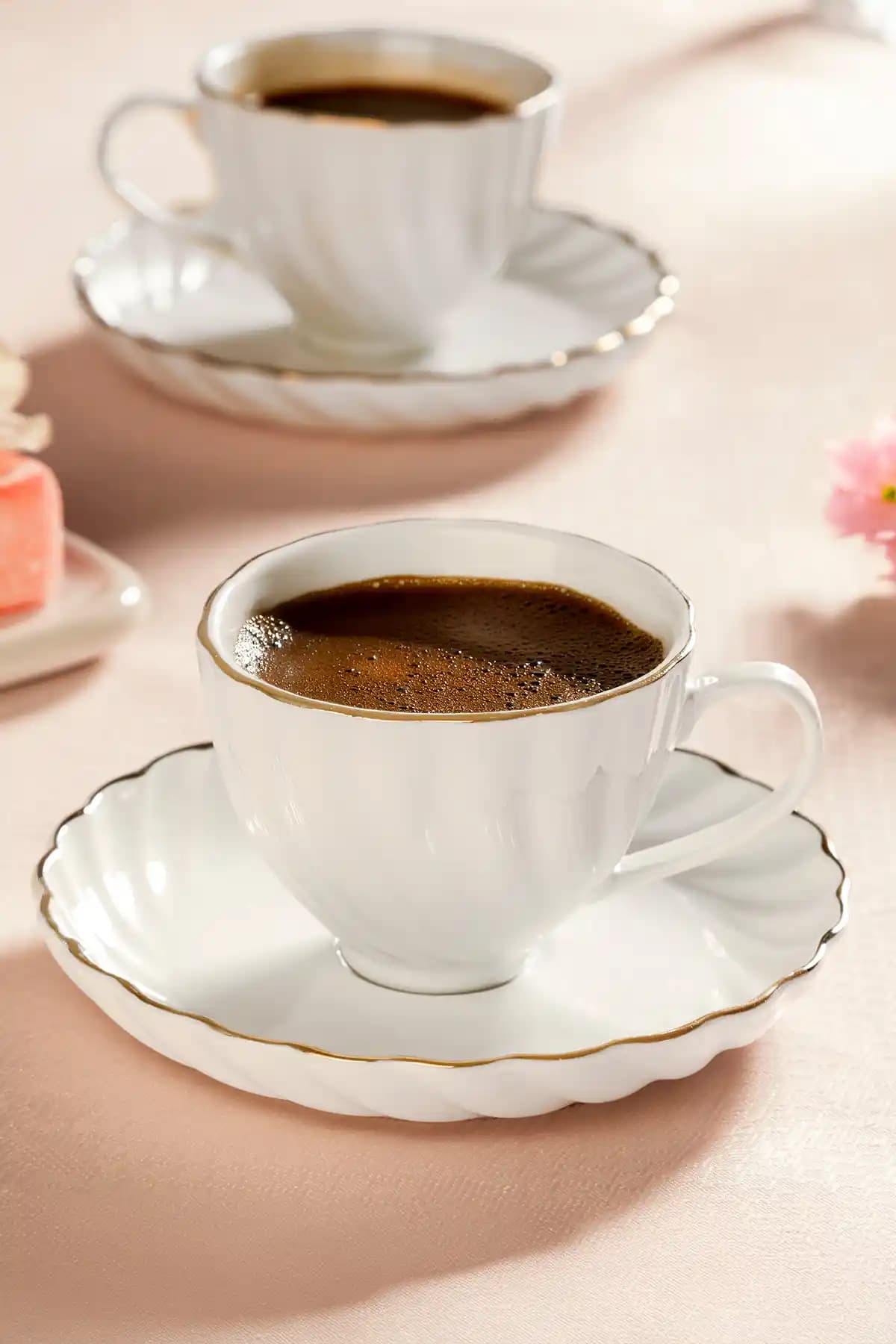 Nehir Yasemin Beyaz 12 Parça Porselen Kahve Fincan Takımı Modern ve Şık Tasarım