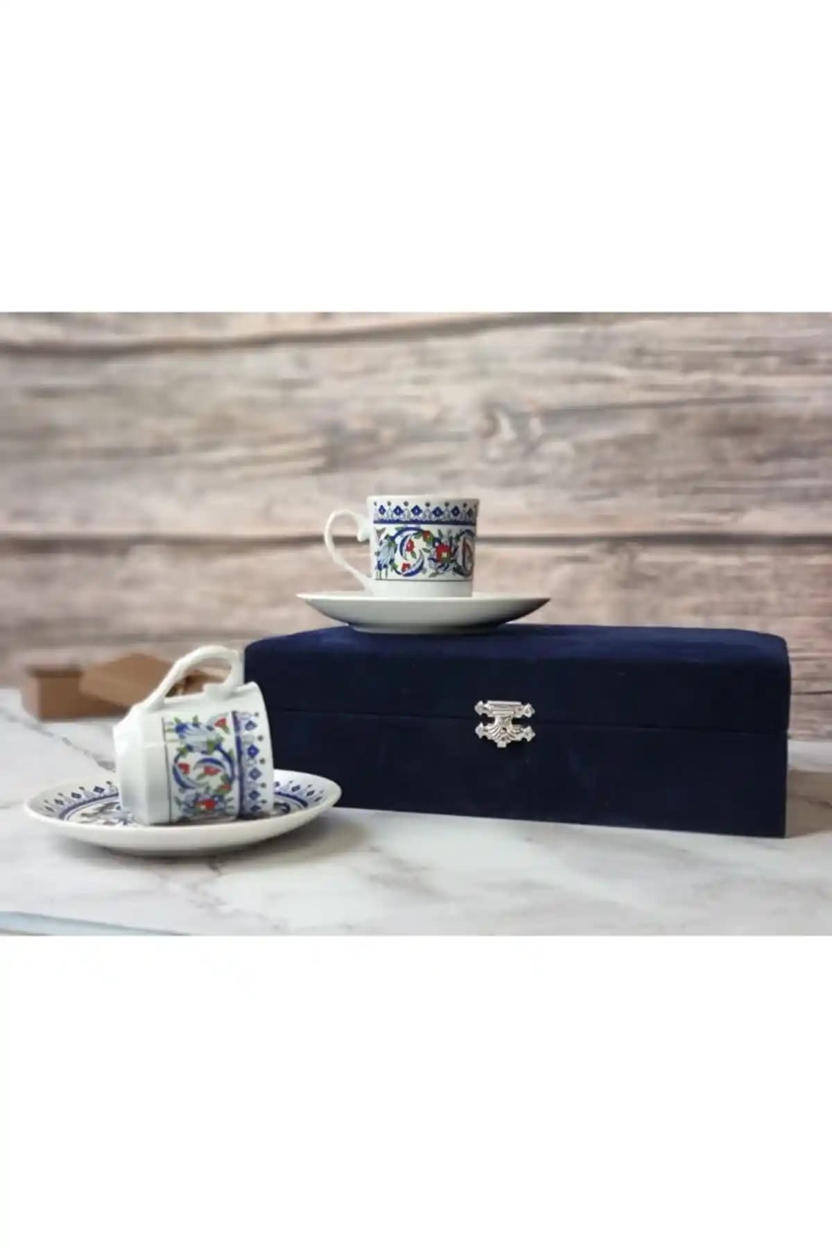 Nihal Süeda Topkapı Temalı Kadife Kutulu Porselen Fincan Takımı İncelenmesi