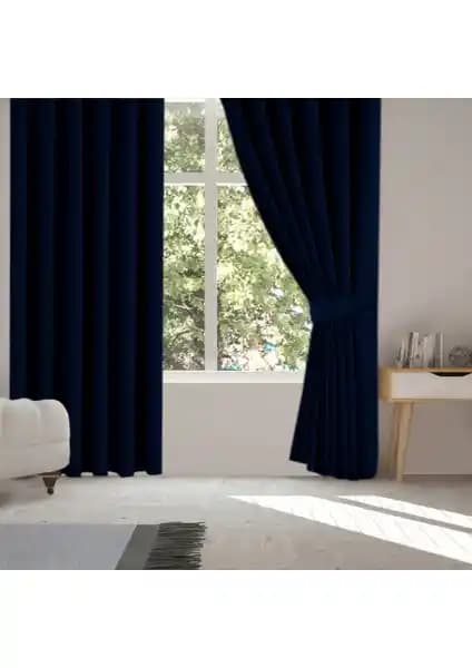 Pierre Cardin Siyah Karartma Perde: Şıklık ve Fonksiyonelliği Bir Arada Sunar