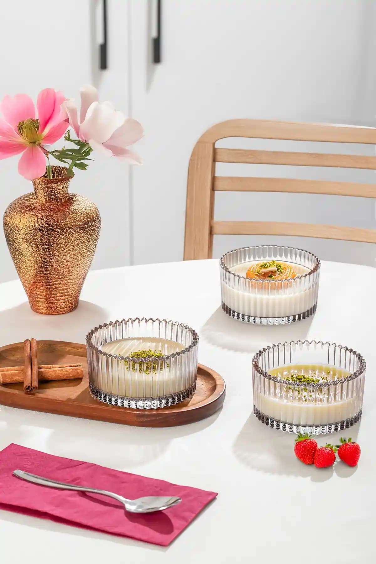 Porsima Büyük Boy Rayan Sultan 6 Parça Cam Çerezlik Sunum Magnolya Kasesi Özellikleri ve Kullanım Rehberi