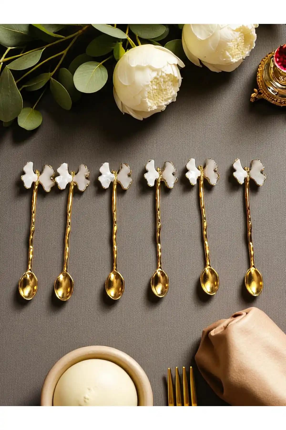 Şık ve Dayanıklı Altın Kaplama Kelebek Figürlü Çay Kaşığı Seti 6'lı Beyaz Tasarım